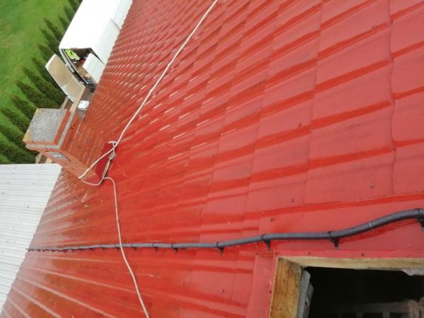 kowałów górny 51 kabel na dachu